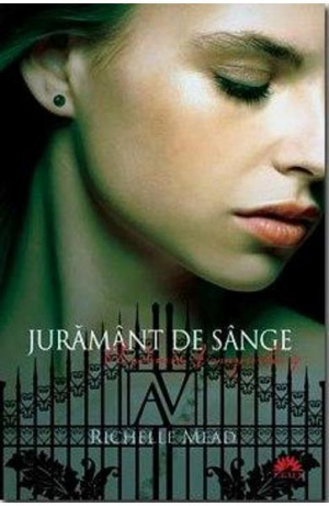 Academia vampirilor volumul 4 Partea a ii-a Juramant de sange Editie de buzunar